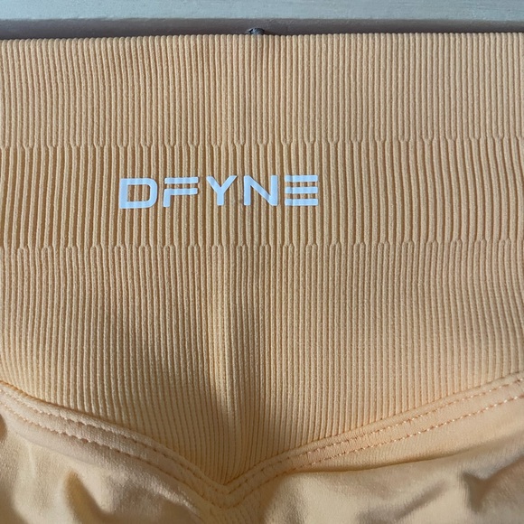 Dfyne Dynamic Shorts - Peach Sorbet - Picture 7 of 10
